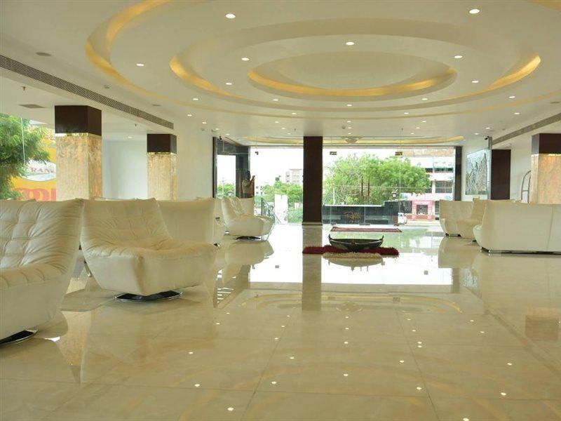 Hotel Palmyra Grand Suite - Tirunelveli Kültér fotó