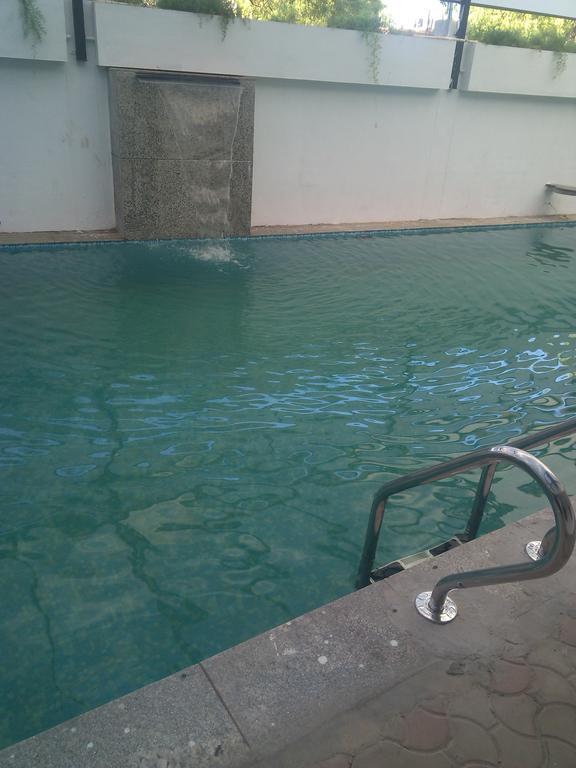 Hotel Palmyra Grand Suite - Tirunelveli Kültér fotó